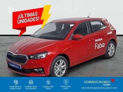 Usado Skoda Fabia Selection 95 CV (69 kW) 2025 Rojo Utilitario