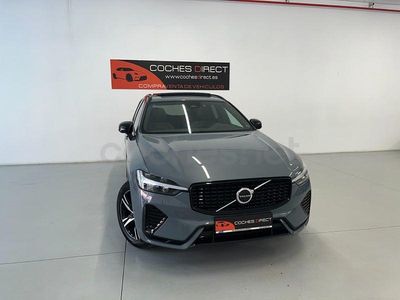 Gris / plata Usado 2022 Volvo XC60 Ultimate SUV | 45.999 €