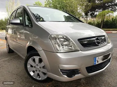 Usado Opel Meriva Sport 105 CV (77 kW) 2006 Gris Monovolumen