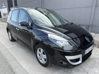 Usado Renault Scenic E-Tech Dynamique 130 CV (95 kW) 2011 Negro Monovolumen
