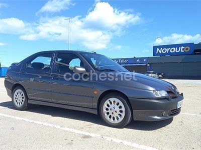 Gris / plata Usado 1999 Alfa Romeo 146 Ti Utilitario | 3500 €