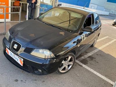 Usado Seat Ibiza Sport 100 CV (73 kW) 2006 Negro Utilitario
