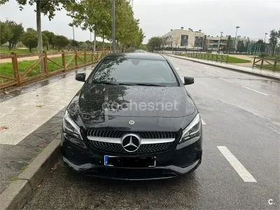 Usado Mercedes CLA180 136 CV (100 kW) 2019 Negro Berlina