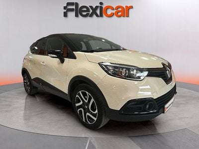 Usado Renault Captur Life 90 CV (66 kW) 2016 Beige SUV