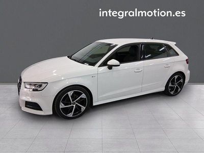 Usado Audi A3 Premium 115 CV (84 kW) 2020 Blanco Berlina