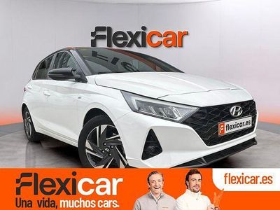 Usado Hyundai i20 100 CV (73 kW) 2020 Blanco Utilitario
