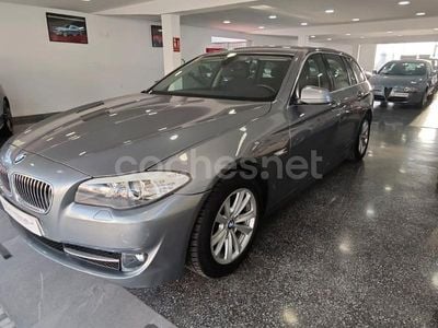 Gris / plata Usado 2012 BMW 520 Comfort Edition Familiar | 9990 € (Buen precio)