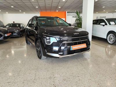 Usado Kia Niro 139 CV (102 kW) 2025 Negro SUV