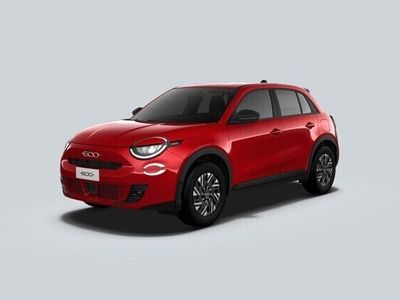 Usado Fiat 600 101 CV (74 kW) 2024 Rojo SUV