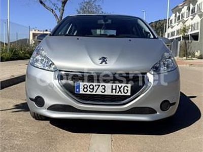 Usado Peugeot 208 Allure 82 CV (60 kW) 2014 Gris / plata Utilitario