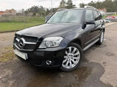 Käytetty Mercedes GLK220 170 HP (125 kW) 2010 Musta Katumaasturi