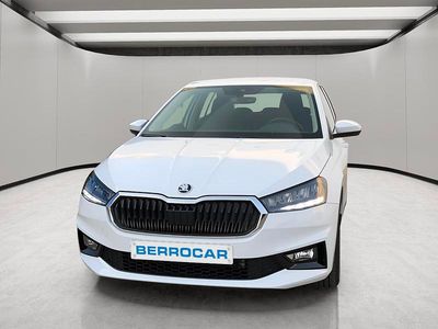 Usado Skoda Fabia Ambition 80 CV (58 kW) 2023 Blanco Utilitario