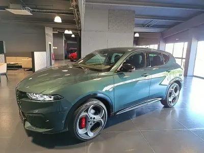 Nuevo Alfa Romeo Tonale Veloce 174 CV (127 kW) 2026 Verde SUV