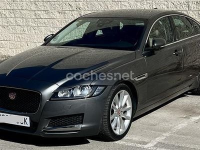 Gris / plata Usado 2015 Jaguar XF Prestige Berlina | 14.900 € (Precio justo)