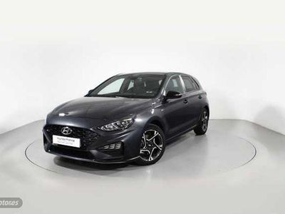 Usado Hyundai i30 N Line 120 CV (88 kW) 2023 Gris