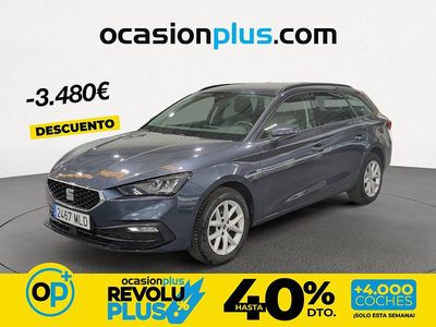 Usado Seat Leon Style 130 CV (95 kW) 2023 Gris Familiar