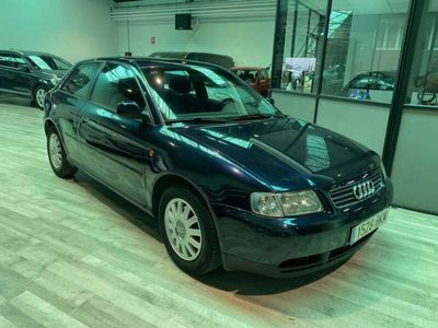 usado Audi A3 1.8 Attraction Aut.