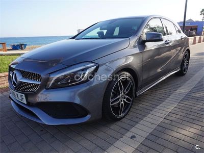 Gris / plata Usado 2018 Mercedes A180 Berlina | 21.899 € (Precio justo)