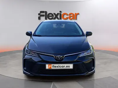 Usado Toyota Corolla Active 125 CV (91 kW) 2023 Negro Berlina