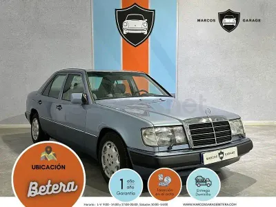 Usado Mercedes E300 231 CV (169 kW) 1991 Azul Berlina