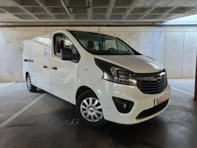 Usado Opel Vivaro Selective 120 CV (88 kW) 2015 Blanco Monovolumen