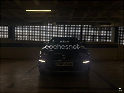 Usado VW T-Roc 115 CV (84 kW) 2021 Azul SUV