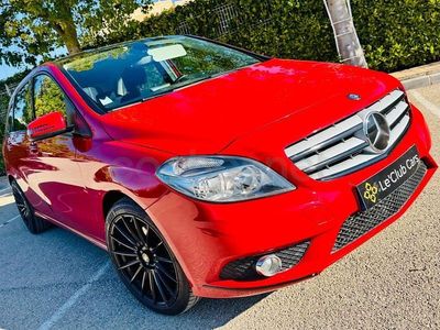 Usado Mercedes B180 109 CV (80 kW) 2014 Rojo Monovolumen