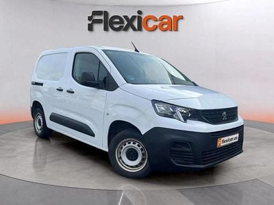 Blanco Usado 2022 Peugeot Partner S Monovolumen | 10.190 € (Precio justo)