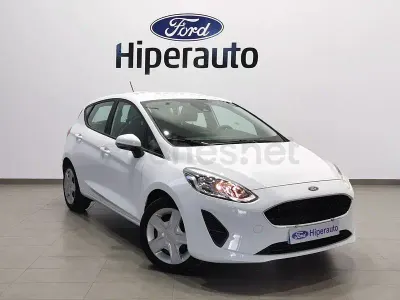 Usado Ford Fiesta Trend 100 CV (73 kW) 2019 Blanco Utilitario