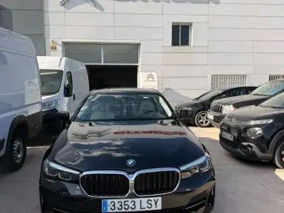 Usado BMW 530e 292 CV (214 kW) 2021 Negro Berlina
