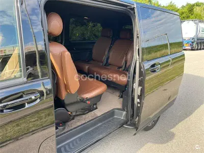 Usado Mercedes V200 Avantgarde 136 CV (100 kW) 2019 Negro Monovolumen