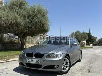 Usado BMW 318 129 CV (94 kW) 2008 Gris / plata Familiar