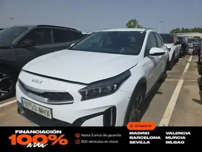 Usado Kia XCeed 141 CV (103 kW) 2023 Blanco SUV