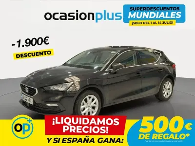 Usado Seat Leon Style 116 CV (85 kW) 2025 Negro Berlina