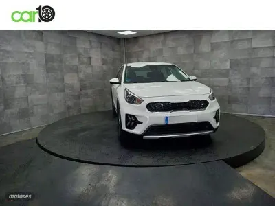 Usado Kia Niro 141 CV (103 kW) 2022 Blanco SUV