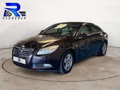 Usado Opel Insignia Edition 130 CV (95 kW) 2011 Marrón Familiar