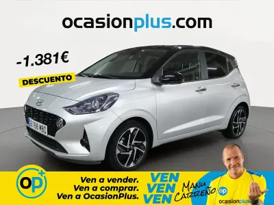 Usado Hyundai i10 84 CV (61 kW) 2022 Gris Utilitario