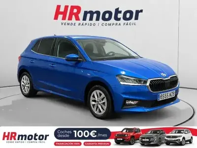 Usado Skoda Fabia Selection 95 CV (69 kW) 2025 Azul Utilitario
