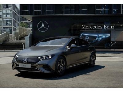 Usado Mercedes EQE350 AMG line 214 kW (292 CV) 2022 Selenitgrey  metallic paint Berlina