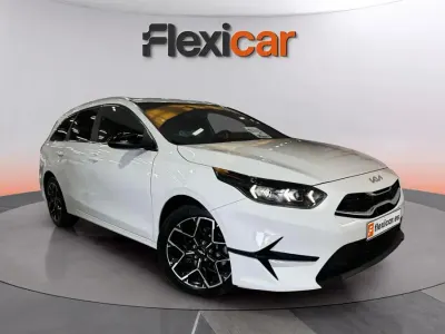 Usado Kia Ceed 100 CV (73 kW) 2025 Blanco Utilitario