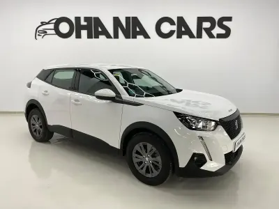 Usado Peugeot 2008 Active 100 CV (73 kW) 2020 Blanco SUV
