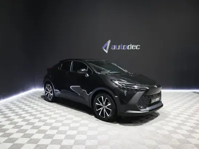 Begagnad Toyota C-HR Advance 140 HK (102 kW) 2025 Svart SUV