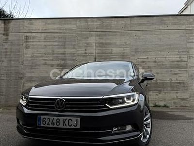 Usado VW Passat Sportline 150 CV (110 kW) 2017 Negro Berlina