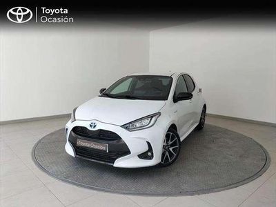 Usado Toyota Yaris Hybrid Plus 116 CV (85 kW) 2021 Blanco