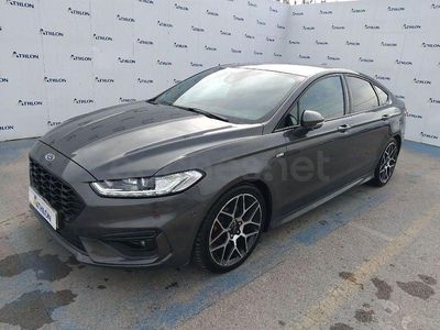 Usado Ford Mondeo ST-Line 193 CV (141 kW) 2021 Gris / plata Berlina