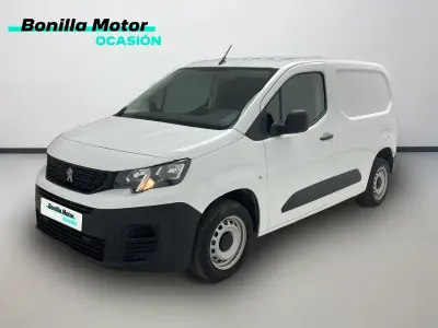 Usado Peugeot Partner 98 CV (72 kW) 2022 Blanco Monovolumen