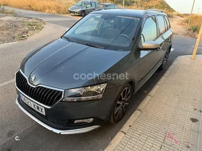 Usado Skoda Fabia 110 CV (80 kW) 2019 Negro Utilitario