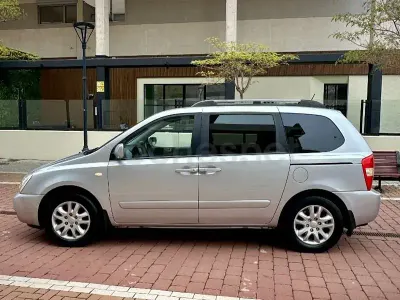 Usado Kia Carnival