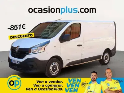 Usado Renault Trafic 120 CV (88 kW) 2017 Blanco Monovolumen