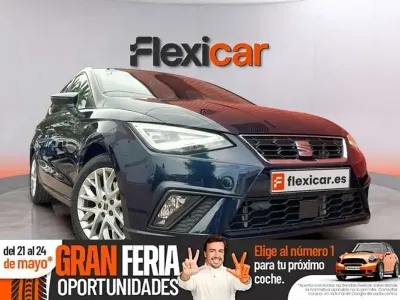 Usado Seat Ibiza FR 110 CV (80 kW) 2022 Negro Utilitario